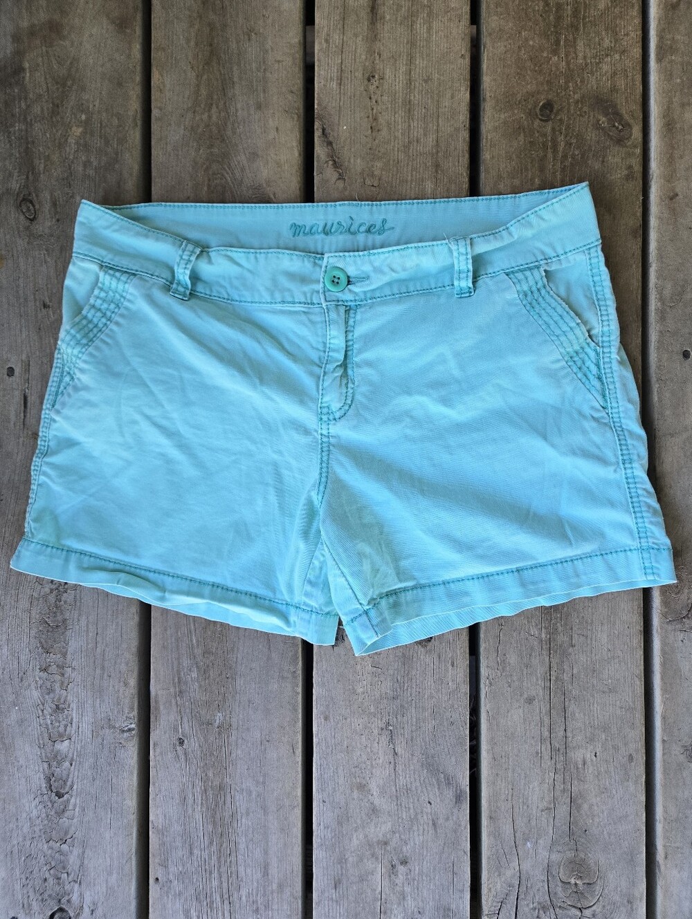 Maurices turquoise blue chino shorts size 11/12 in good condition